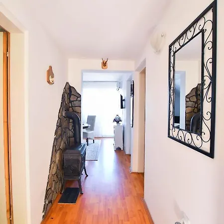 Nana Tekija Apartment *